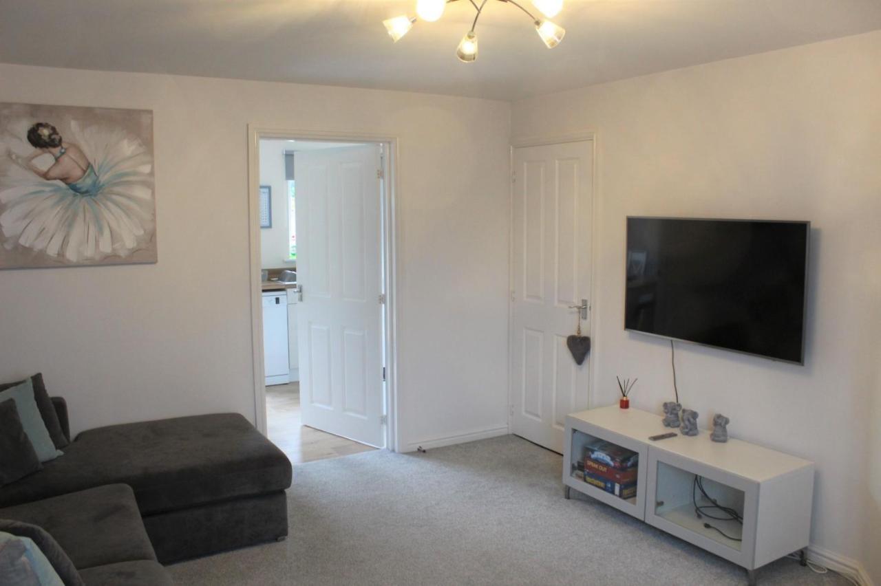 Home From Home Milford Haven Bagian luar foto