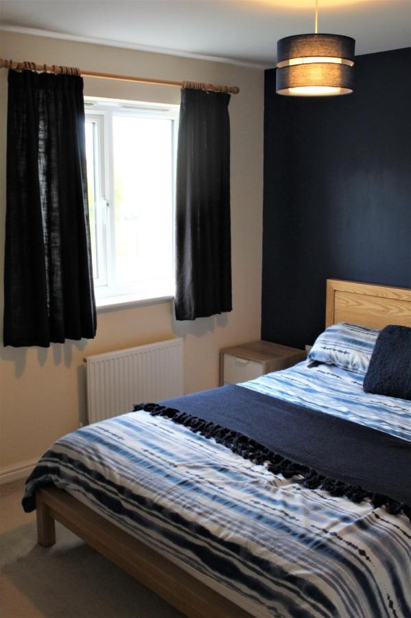 Home From Home Milford Haven Bagian luar foto